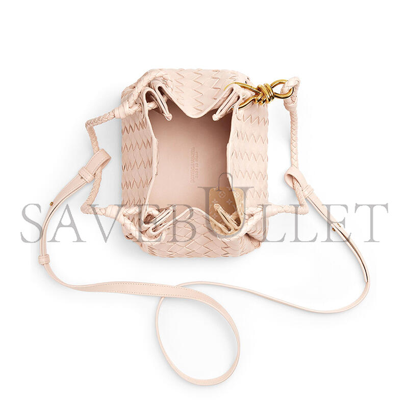 BOTTEGA VENETA SMALL PARACHUTE 796569VCPPT6817 (20*17*16.5cm)  BOTTEGA VENETA SMALL PARACHUTE 796569VCPPT6817 (20*17*16.5cm)